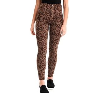 America Eagle Cheetah Super Hi-Rise Jegging 
Next‎ level Stretch
